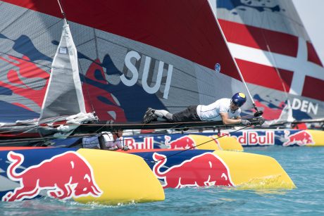 Great Sound Bermudes,16.06.2017; Youth America s Cup. Deuxieme journee d eliminatoire. conditions lemaniques pour Team Tilt qualifie de justesse. Photo Jean-Guy Python